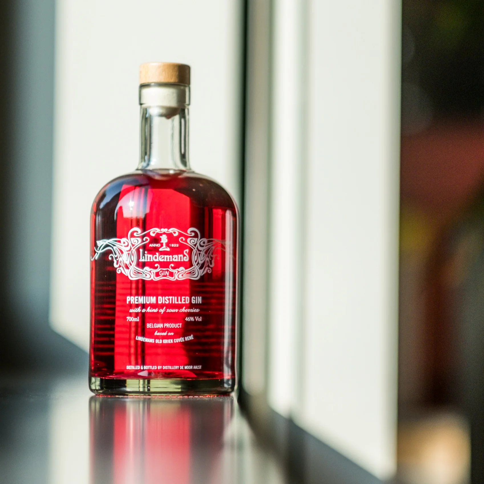 Lindemans Premium Distilled Gin Red - 70cl - Image 3